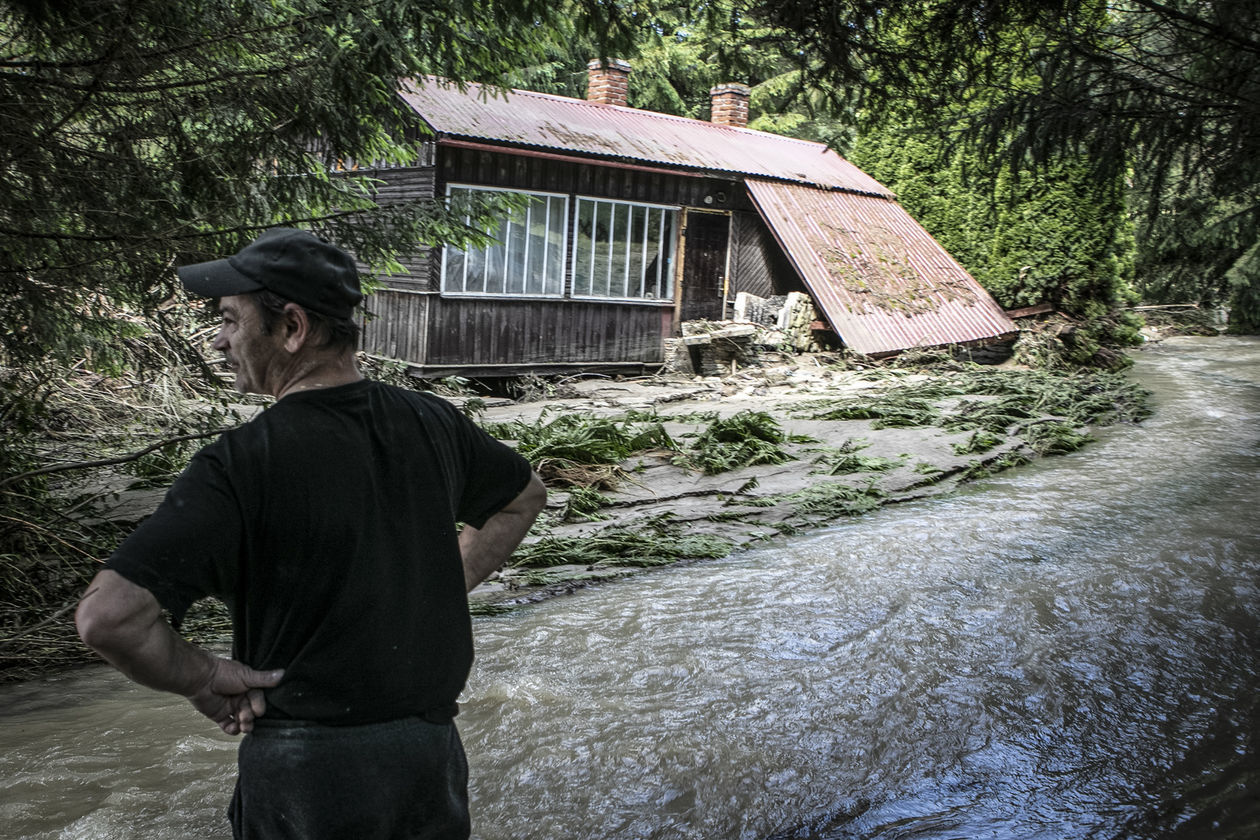  Katastrofalne skutki powodzi na Podkarpaciu  (zdjęcie 1) - Autor: Jacek Szydłowski 