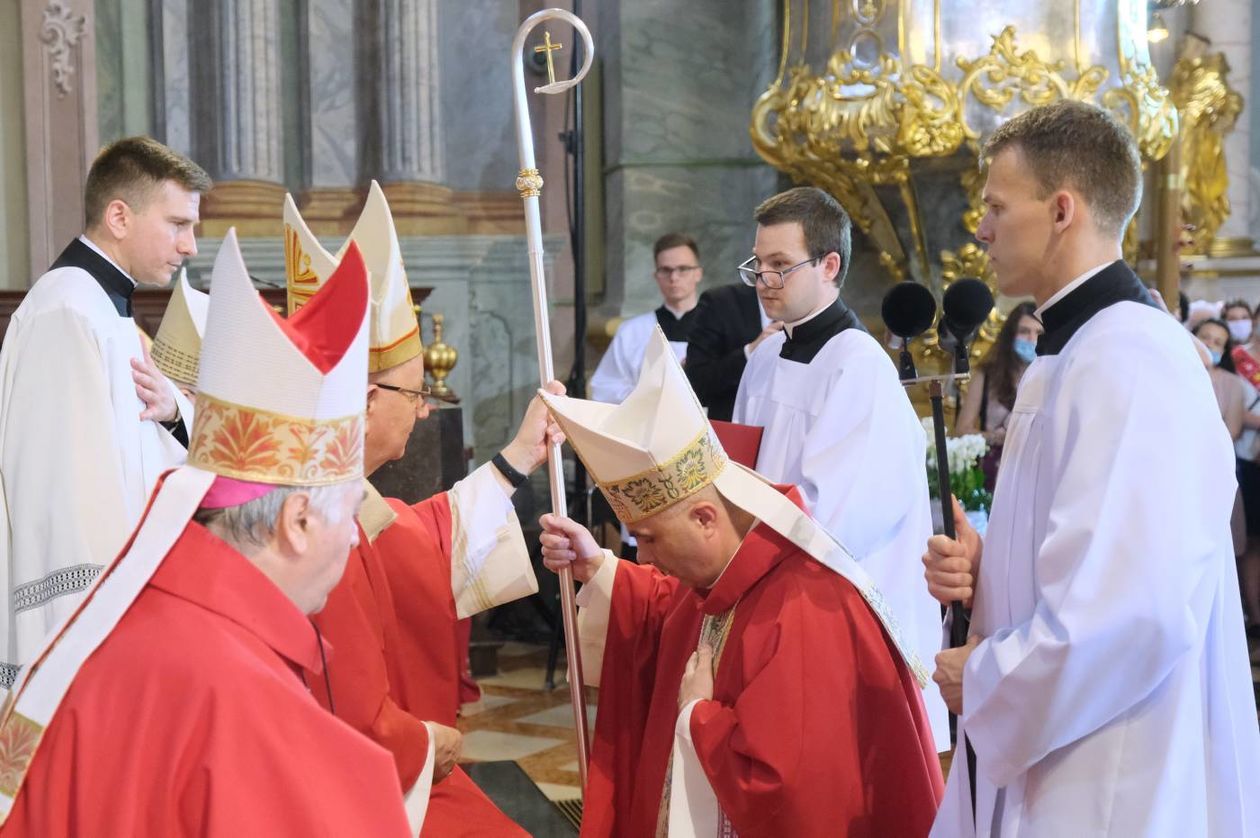  Święcenia nowego biskupa pomocniczego ks. Adama Baba (zdjęcie 1) - Autor: Maciej Kaczanowski