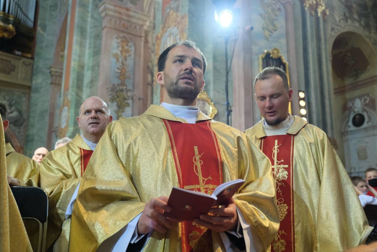  Święcenia nowego biskupa pomocniczego ks. Adama Baba (zdjęcie 1) - Autor: Maciej Kaczanowski