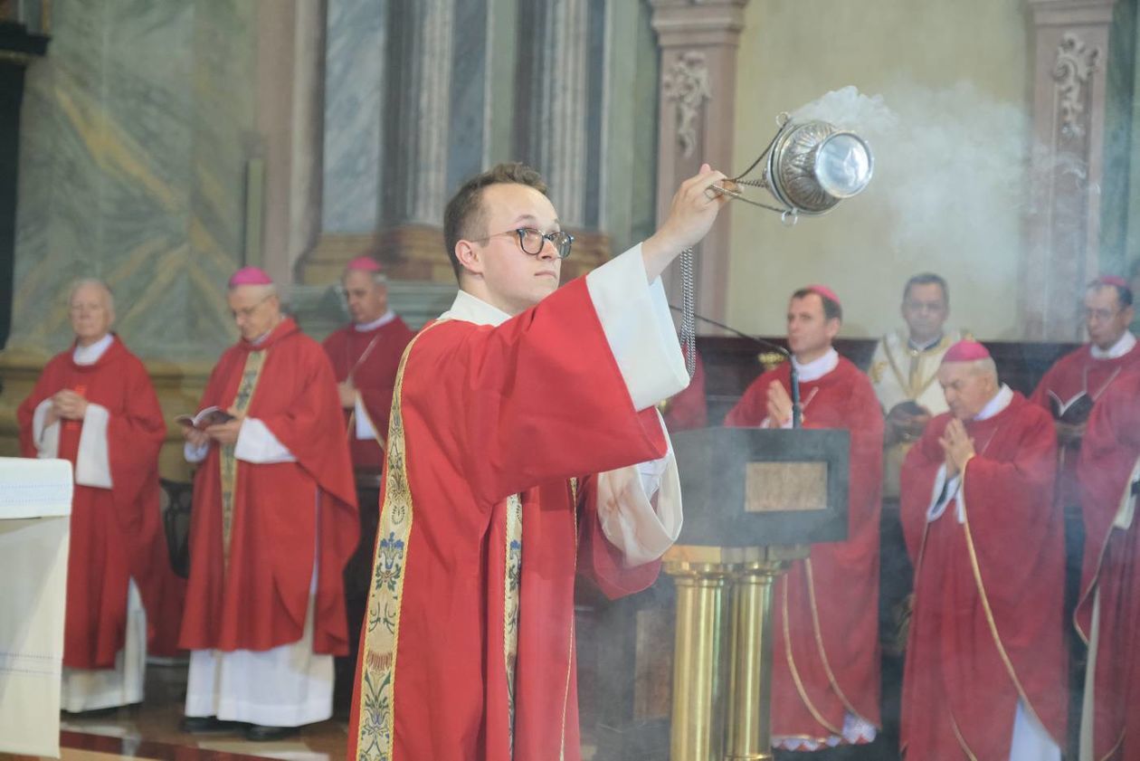  Święcenia nowego biskupa pomocniczego ks. Adama Baba (zdjęcie 1) - Autor: Maciej Kaczanowski