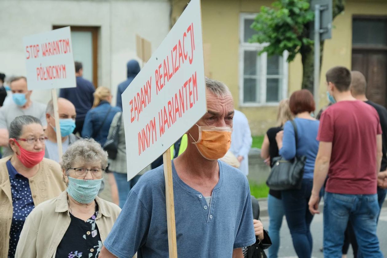  Protest mieszkańców w Janowie Lubelskim (zdjęcie 1) - Autor: Maciej Kaczanowski