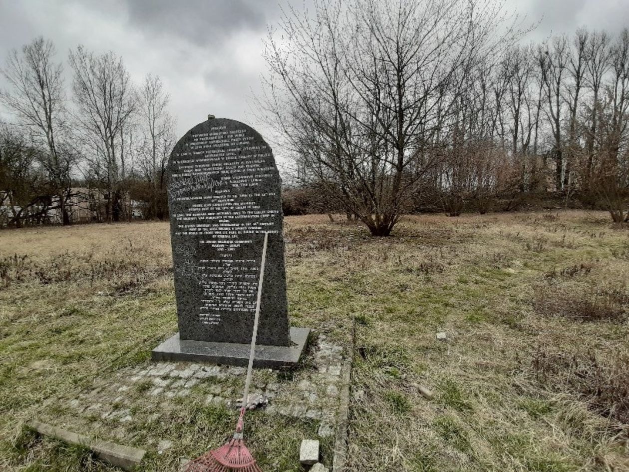  Dawny cmentarz żydowski na Wieniawie (zdjęcie 1) - Autor: Maciej Chorągiewicz