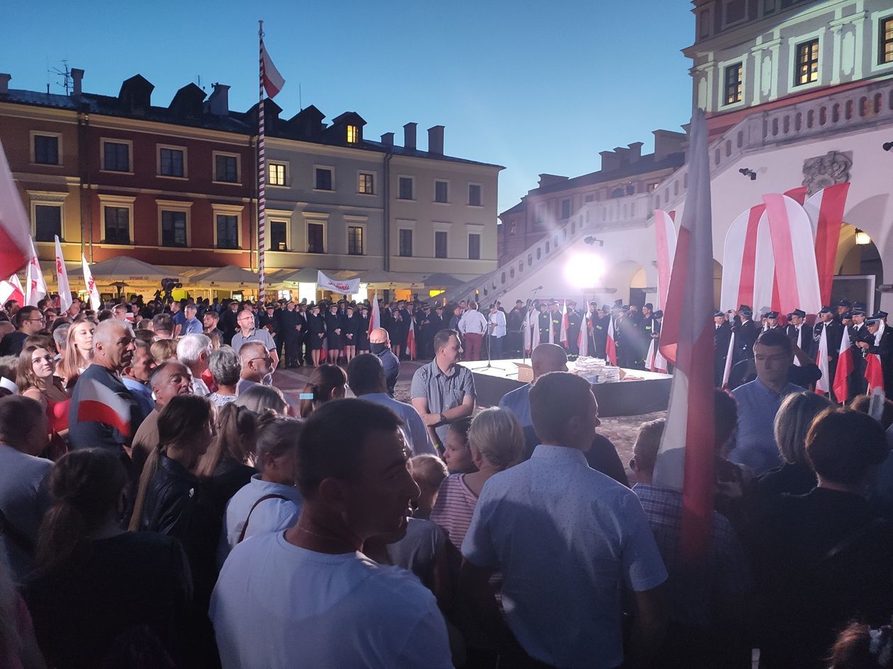  Zamość czeka na prezydenta Andrzeja Dudę  (zdjęcie 2) - Autor: Paweł Buczkowski