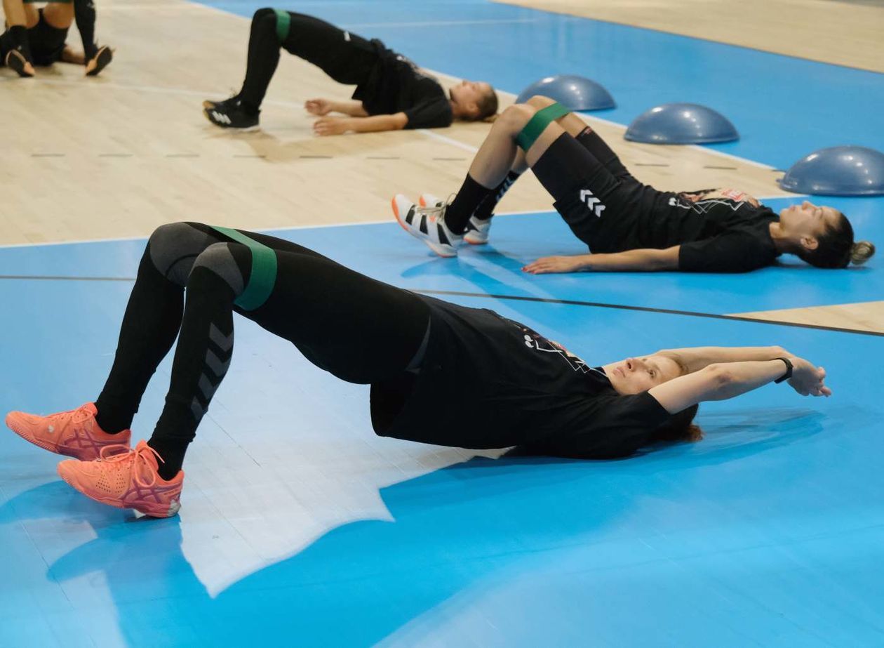  Trening piłkarek ręcznych MKS-u Perły Lublin w hali Globus (zdjęcie 1) - Autor: Maciej Kaczanowski