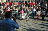 Protest kobiet przeciwko wypowiedzeniu przez Polskę Konwencji Antyprzemocowej (zdjęcie 2)