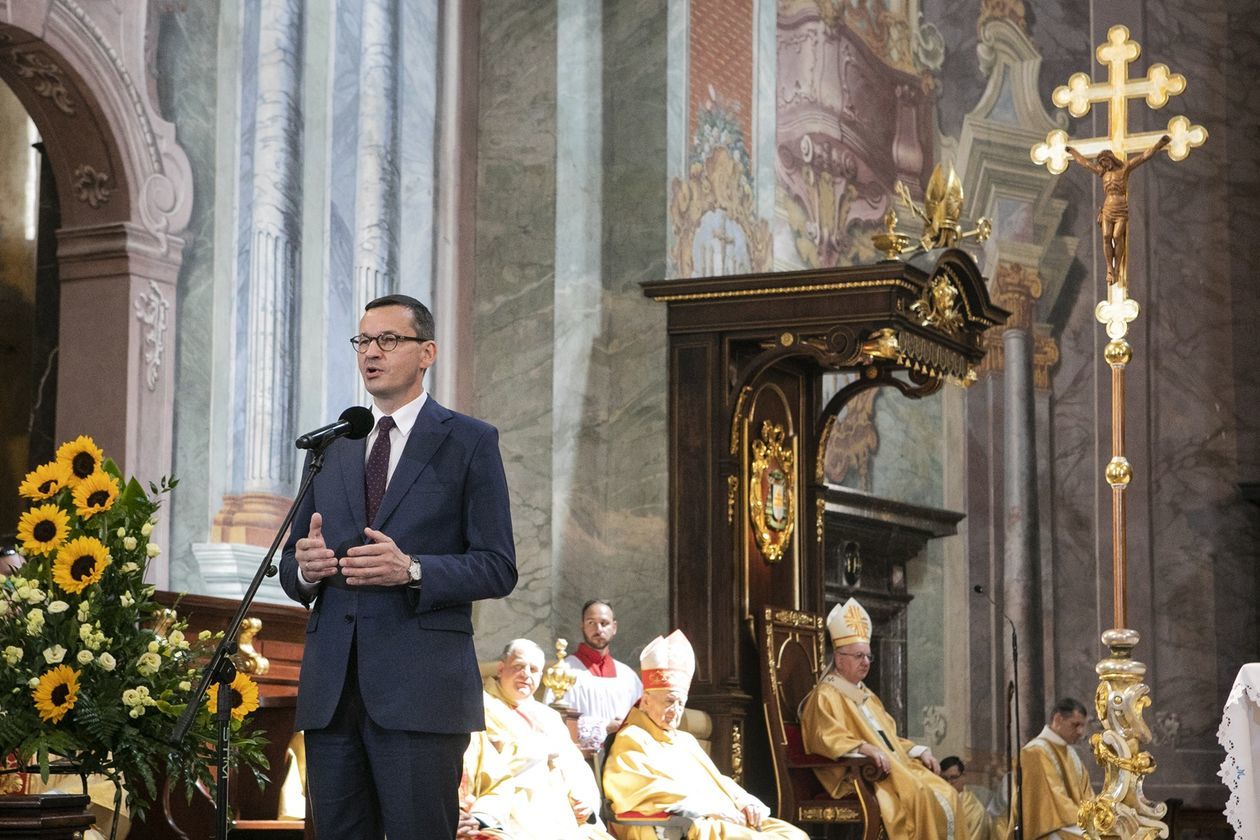  Premier Mateusz Morawiecki na uroczystości rocznicy Lubelskiego Lipca (zdjęcie 1) - Autor: Jacek Szydłowski