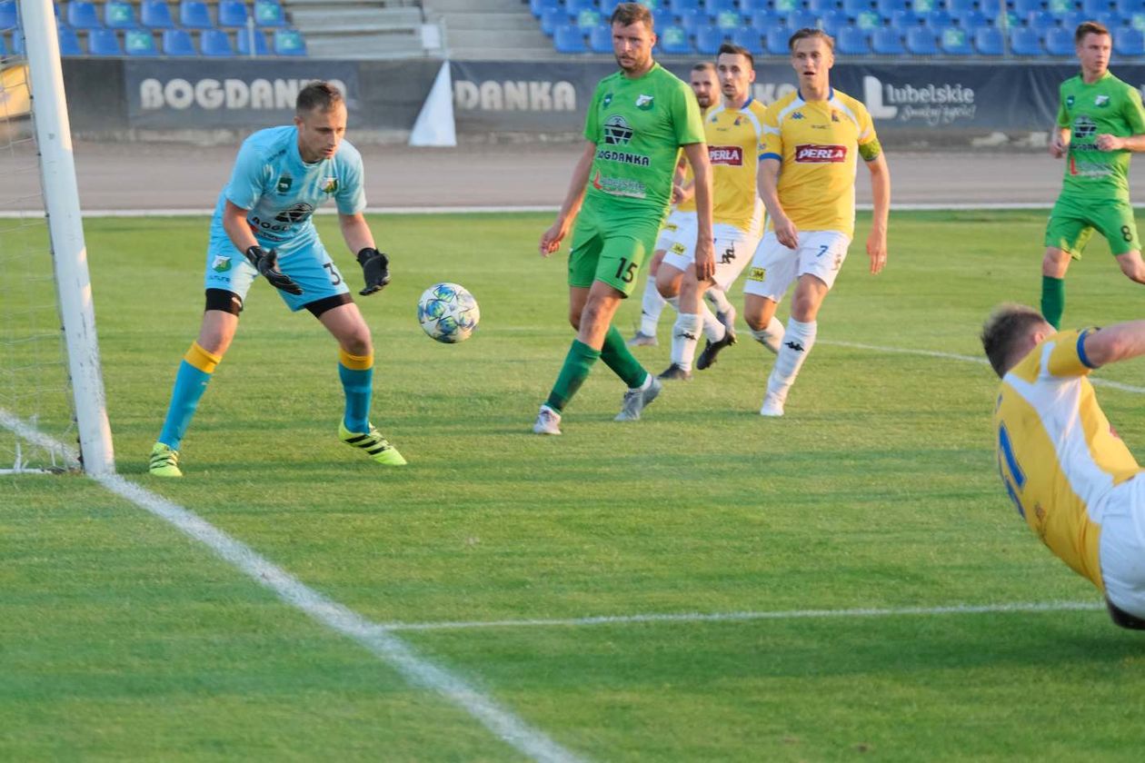  Chełmianka pokonała Motor w rzutach karnych w półfinale wojewódzkiego Pucharu Polski 4:3 (zdjęcie 1) - Autor: Maciej Kaczanowski