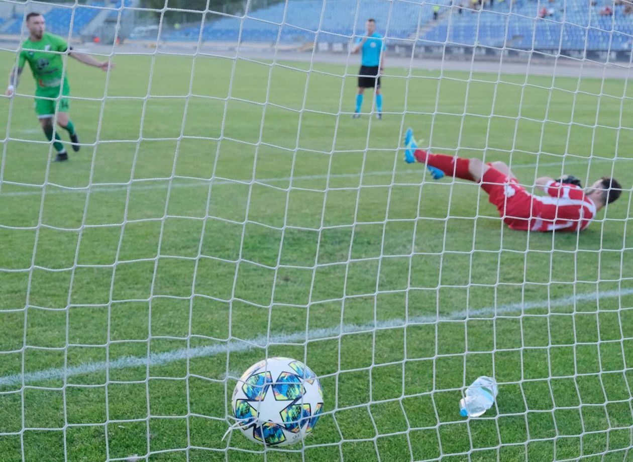  Chełmianka pokonała Motor w rzutach karnych w półfinale wojewódzkiego Pucharu Polski 4:3 (zdjęcie 1) - Autor: Maciej Kaczanowski