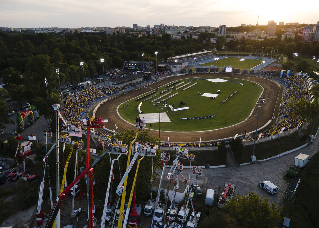  Podniebny sektor podczas meczu Motor Lublin - Sparta Wrocław  (zdjęcie 1) - Autor: Jacek Szydłowski 