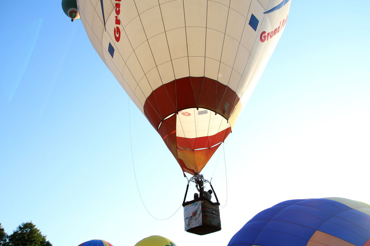  XV Międzynarodowe Zawody Balonowe w Nałęczowie (zdjęcie 1) - Autor: rs