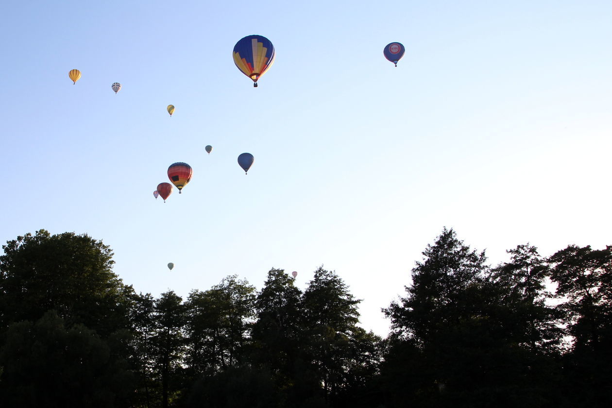  XV Międzynarodowe Zawody Balonowe w Nałęczowie (zdjęcie 1) - Autor: rs