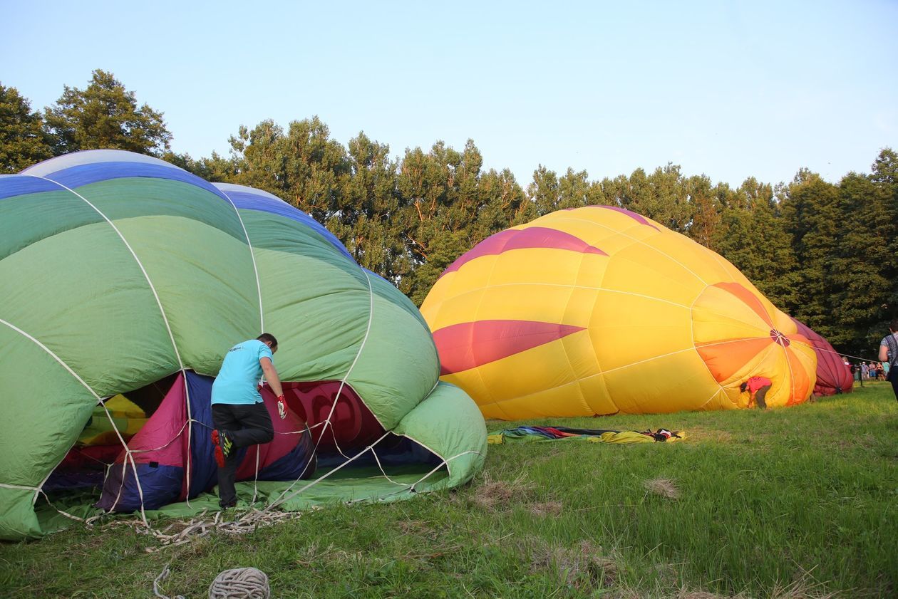  XV Międzynarodowe Zawody Balonowe w Nałęczowie (zdjęcie 1) - Autor: Piotr Michalski