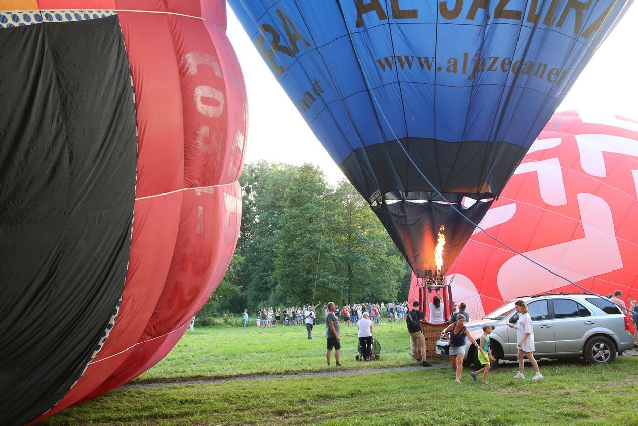  XV Międzynarodowe Zawody Balonowe w Nałęczowie (zdjęcie 1) - Autor: Piotr Michalski