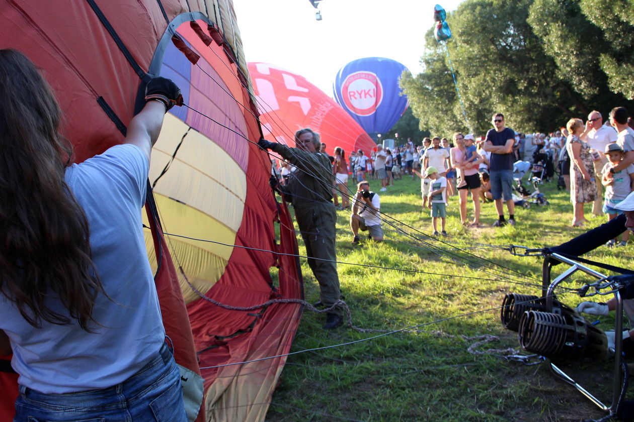  XV Międzynarodowe Zawody Balonowe w Nałęczowie (zdjęcie 1) - Autor: rs