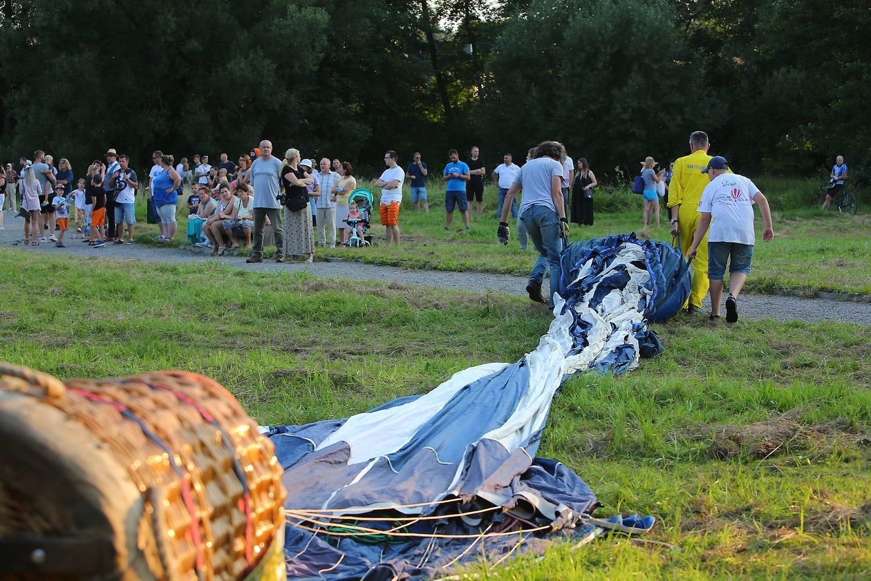  XV Międzynarodowe Zawody Balonowe w Nałęczowie (zdjęcie 1) - Autor: Piotr Michalski