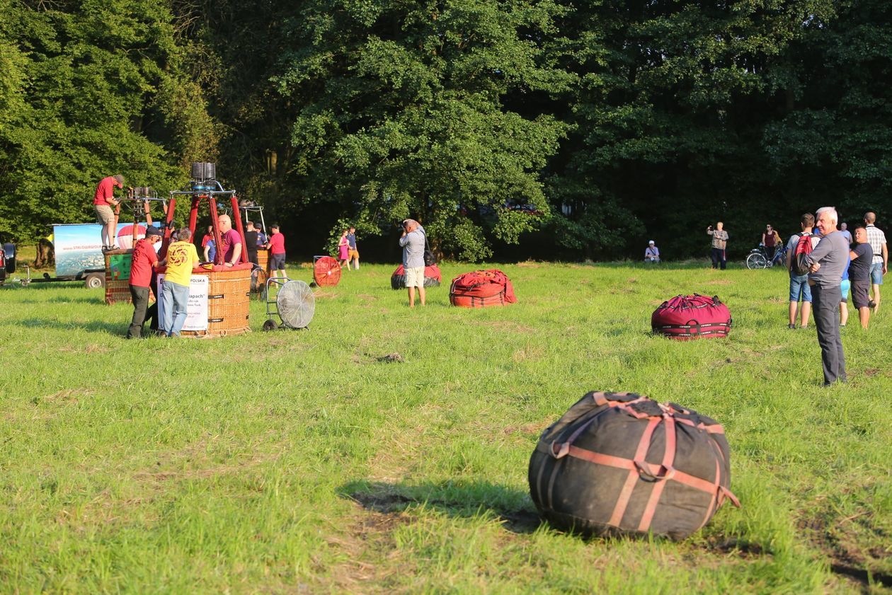  XV Międzynarodowe Zawody Balonowe w Nałęczowie (zdjęcie 1) - Autor: Piotr Michalski
