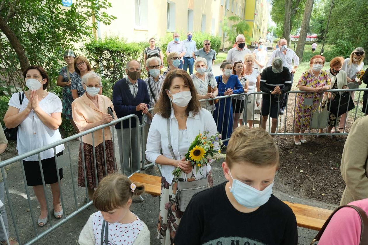  Odsłonięcie pomnika kardynała Stefana Wyszyńskiego na Bronowicach (zdjęcie 1) - Autor: Maciej Kaczanowski