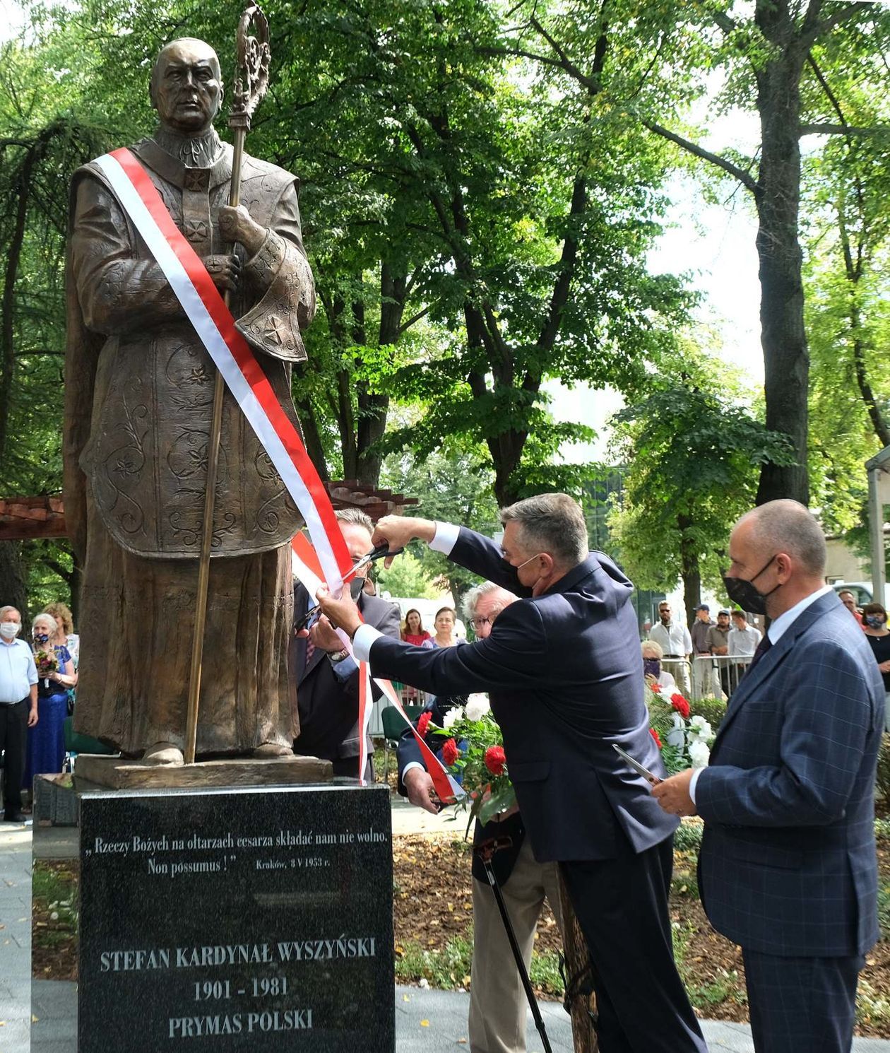  Odsłonięcie pomnika kardynała Stefana Wyszyńskiego na Bronowicach (zdjęcie 1) - Autor: Maciej Kaczanowski