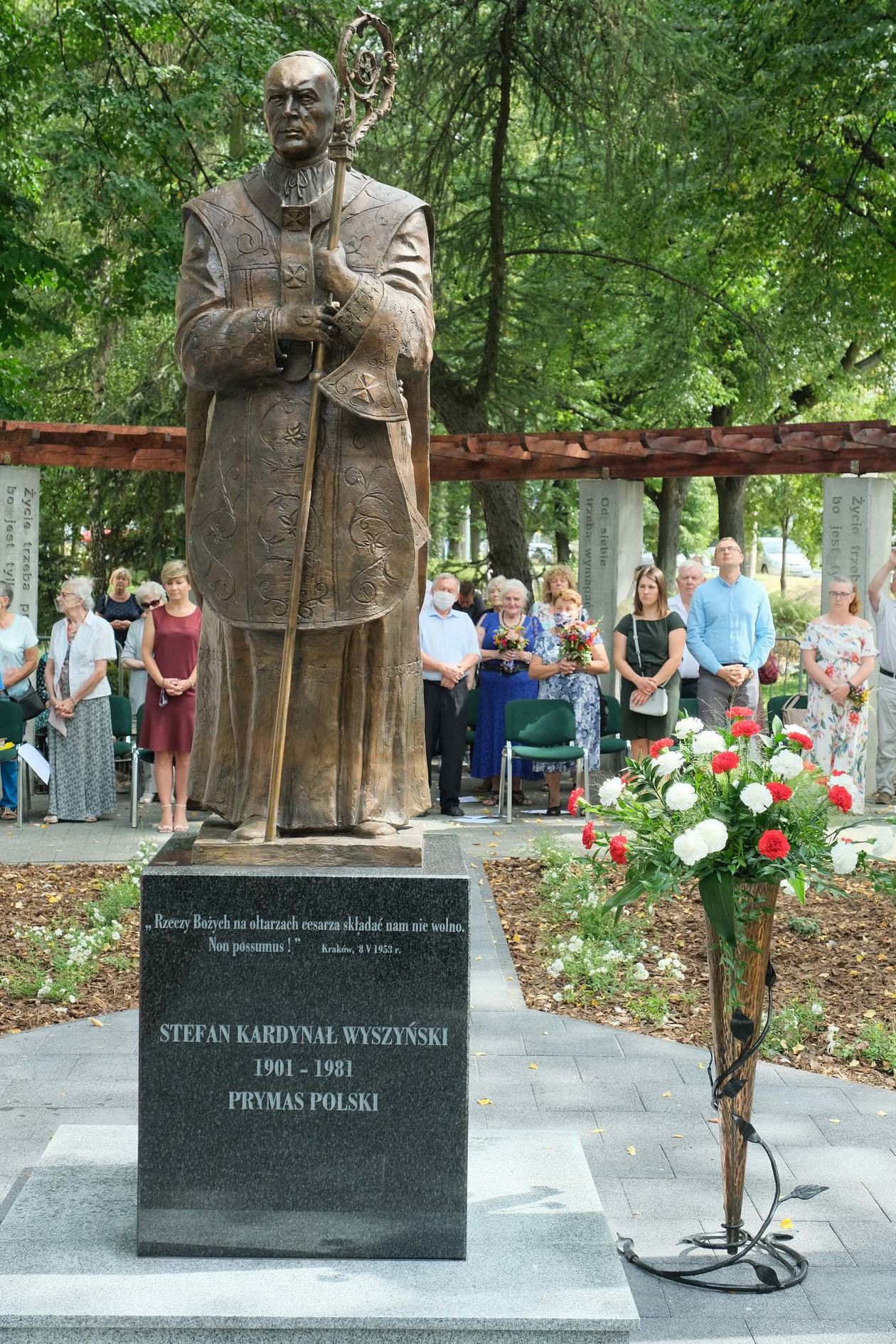  Odsłonięcie pomnika kardynała Stefana Wyszyńskiego na Bronowicach (zdjęcie 1) - Autor: Maciej Kaczanowski