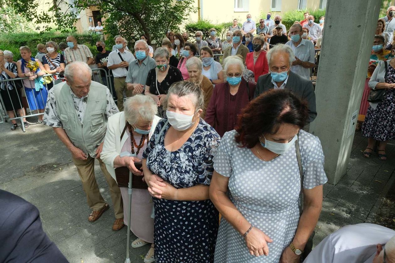  Odsłonięcie pomnika kardynała Stefana Wyszyńskiego na Bronowicach (zdjęcie 1) - Autor: Maciej Kaczanowski