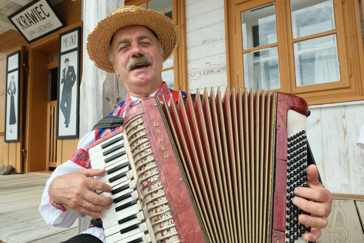  Odpust w lubelskim skansenie (zdjęcie 1) - Autor: Maciej Kaczanowski