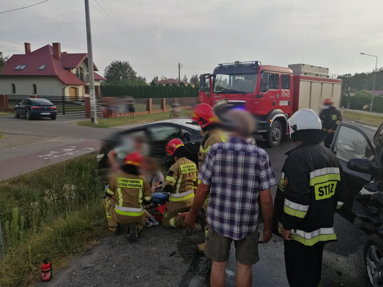  Wypadek między Matczynem a Wojcieszynem (zdjęcie 1) - Autor: Jacek / Alarm 24