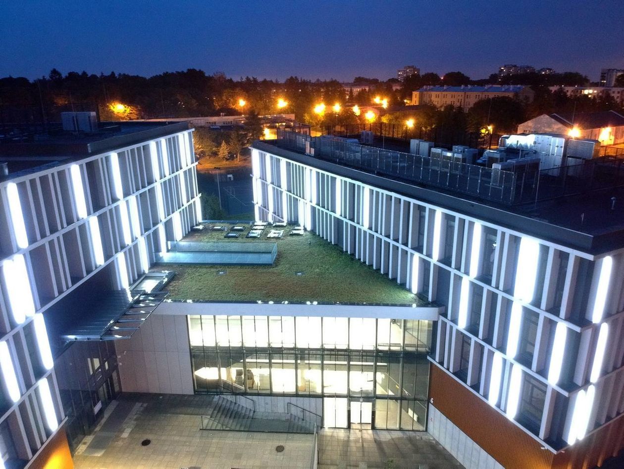  Iluminacja nowych budynków Wydziału Politologii i Psychologii UMCS (zdjęcie 1) - Autor: Maciej Kaczanowski