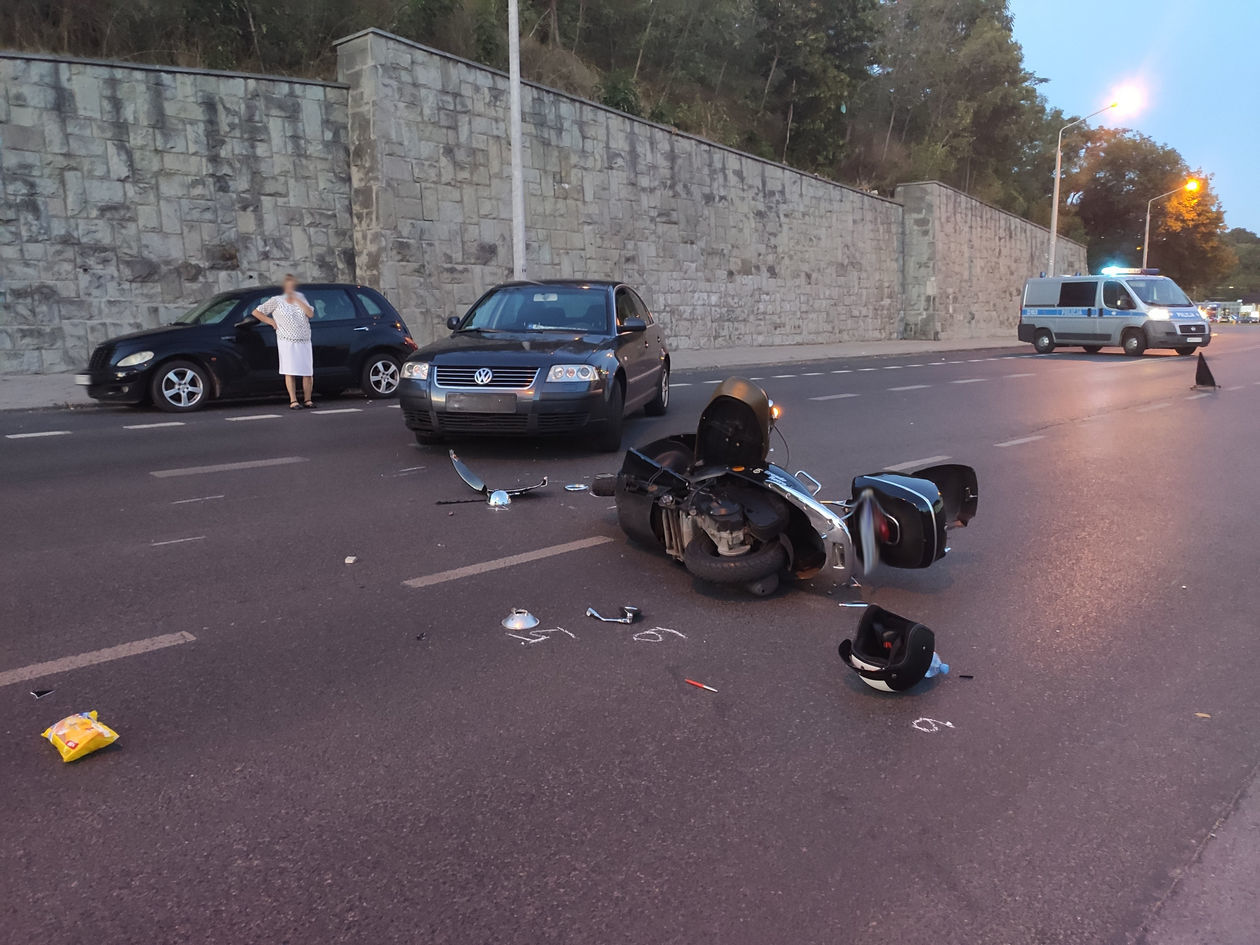  Wypadek na ulicy Ruskiej w Lublinie (zdjęcie 1) - Autor: Paweł Buczkowski