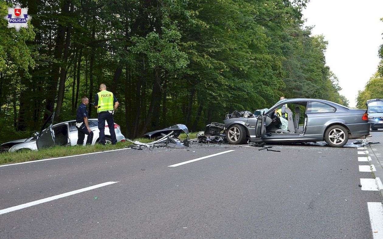  Wypadek na drodze Rejowiec - Chełm (zdjęcie 1) - Autor: Policja