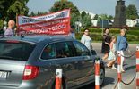 Blokada ronda w Ludwinie: mieszkańcy żądają remontu drogi (zdjęcie 2)