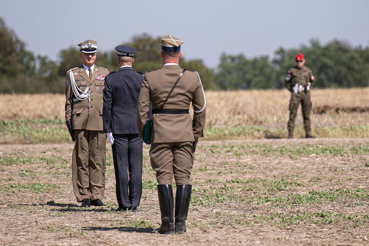  Bitwa pod Komarowem 2020. Rekonstrukcja historyczna (zdjęcie 1) - Autor: Kazimierz Chmiel