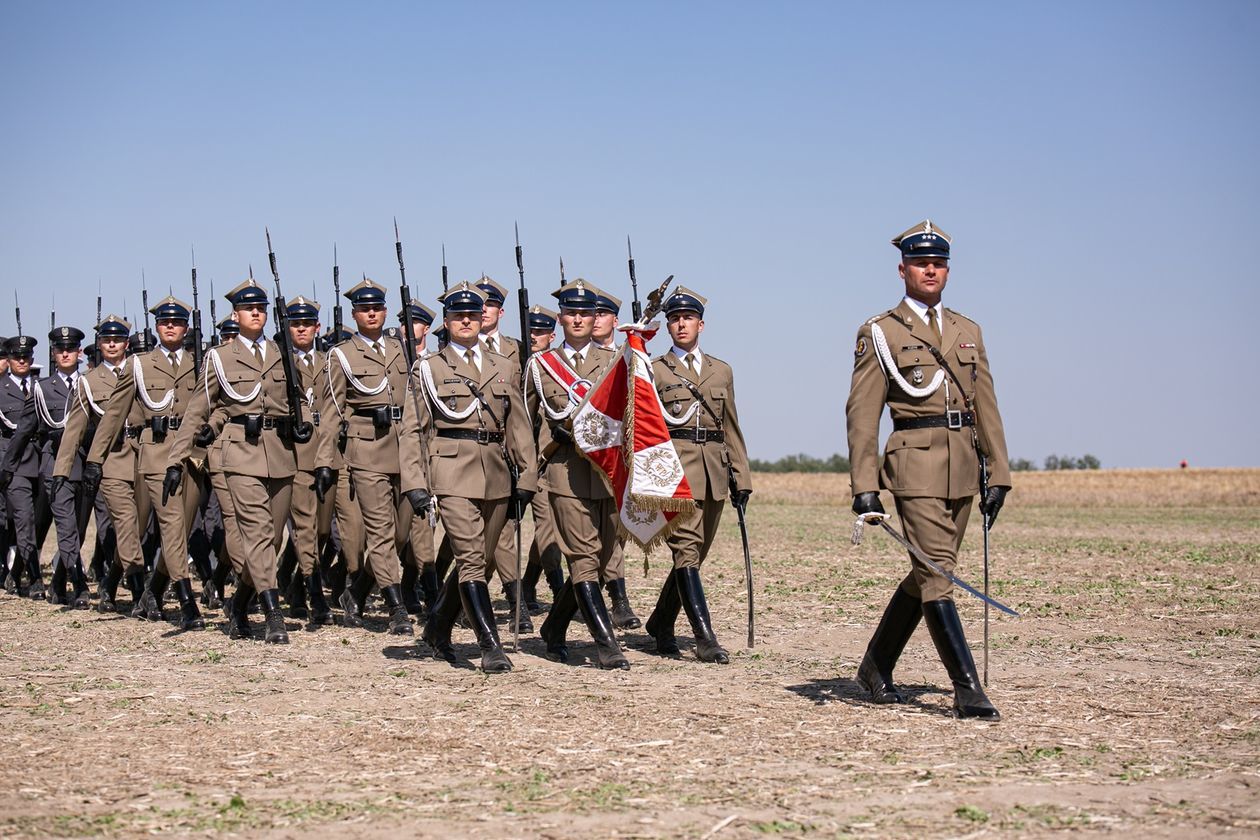  Bitwa pod Komarowem 2020. Rekonstrukcja historyczna (zdjęcie 1) - Autor: Kazimierz Chmiel