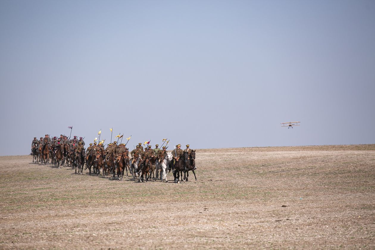  Bitwa pod Komarowem 2020. Rekonstrukcja historyczna (zdjęcie 1) - Autor: Kazimierz Chmiel