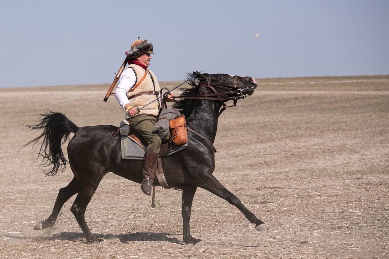  Bitwa pod Komarowem 2020. Rekonstrukcja historyczna (zdjęcie 1) - Autor: Kazimierz Chmiel