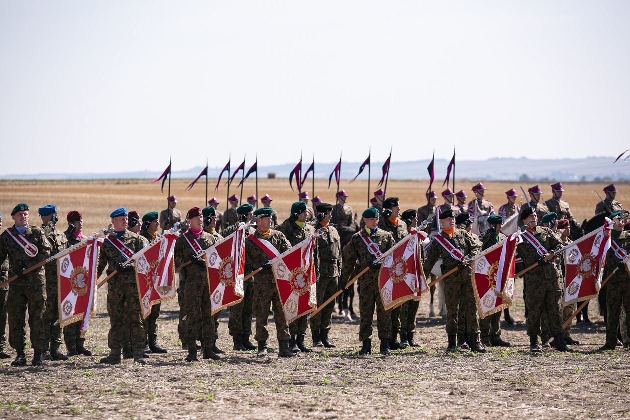  Bitwa pod Komarowem 2020. Rekonstrukcja historyczna (zdjęcie 1) - Autor: Kazimierz Chmiel