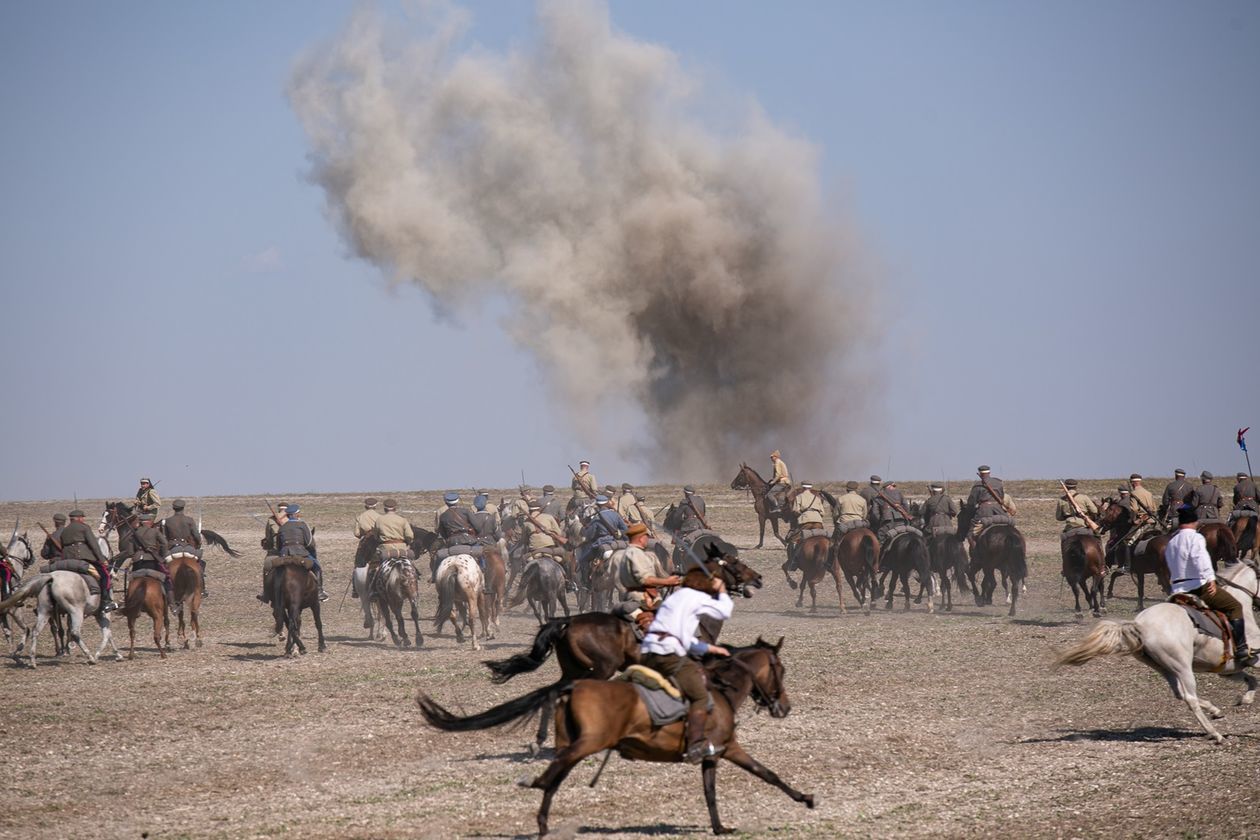  Bitwa pod Komarowem 2020. Rekonstrukcja historyczna (zdjęcie 1) - Autor: Kazimierz Chmiel