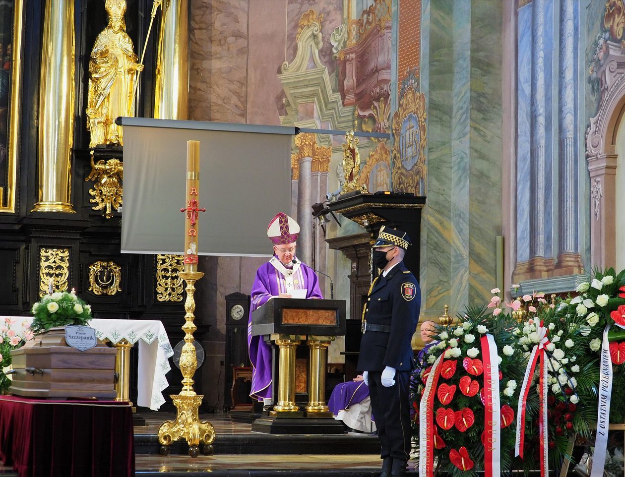  Nabożeństwo żałobne Piotra Szczepanika w lubelskiej archikatedrze (zdjęcie 1) - Autor: Iwona Burdzanowska