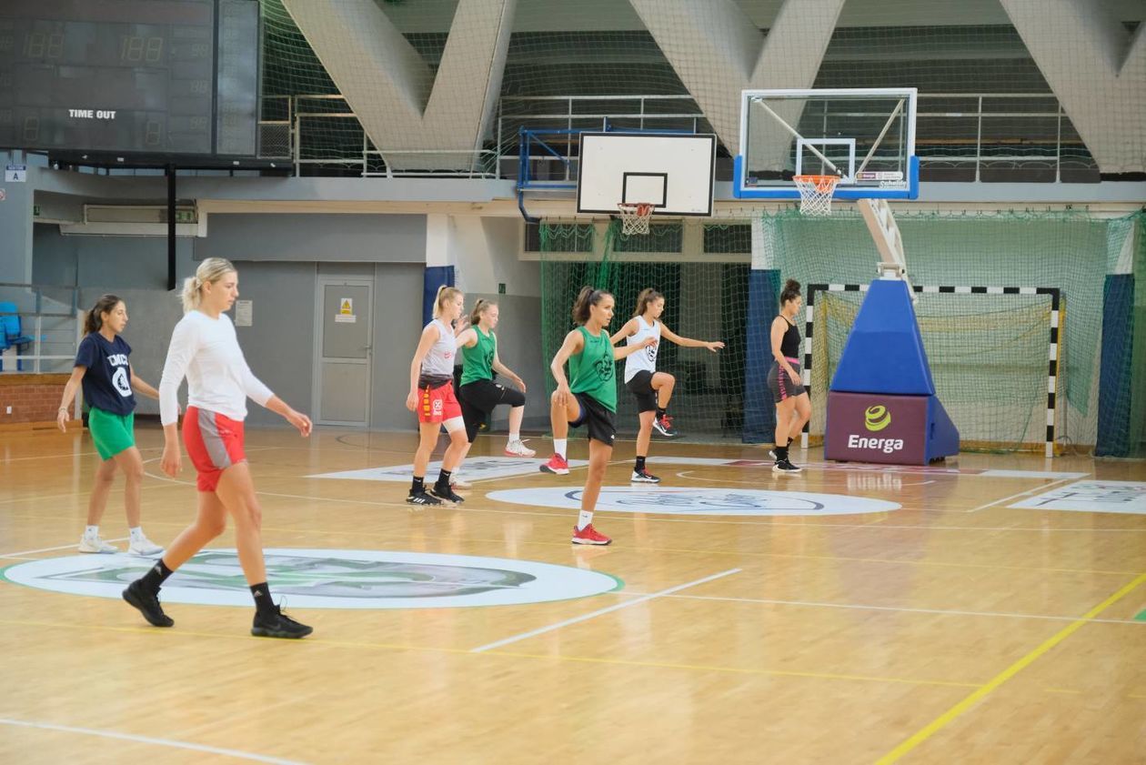  Trening zawodniczek Pszczółka Polski Cukier AZS UMCS  (zdjęcie 1) - Autor: Maciej Kaczanowski