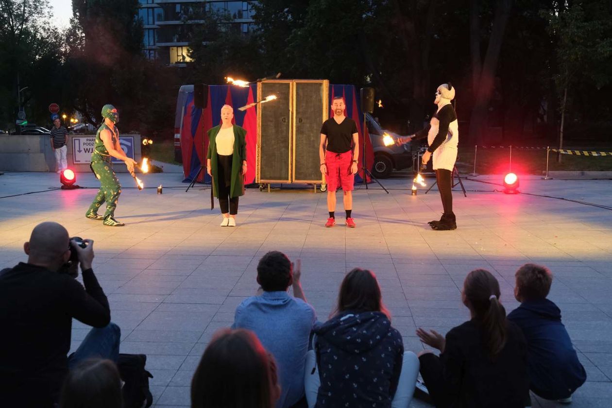  Na pożegnanie lata Szafa Show fireshow (zdjęcie 1) - Autor: Maciej Kaczanowski
