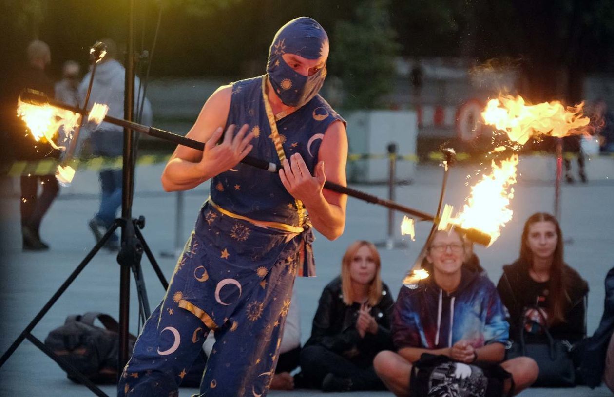  Na pożegnanie lata Szafa Show fireshow (zdjęcie 1) - Autor: Maciej Kaczanowski