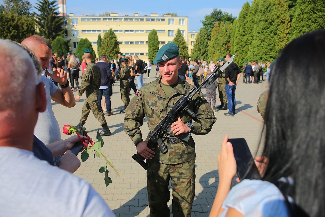  Przysięga wojskowa w 19. Lubelskiej Brygadzie Zmechanizowanej (zdjęcie 1) - Autor: Piotr Michalski