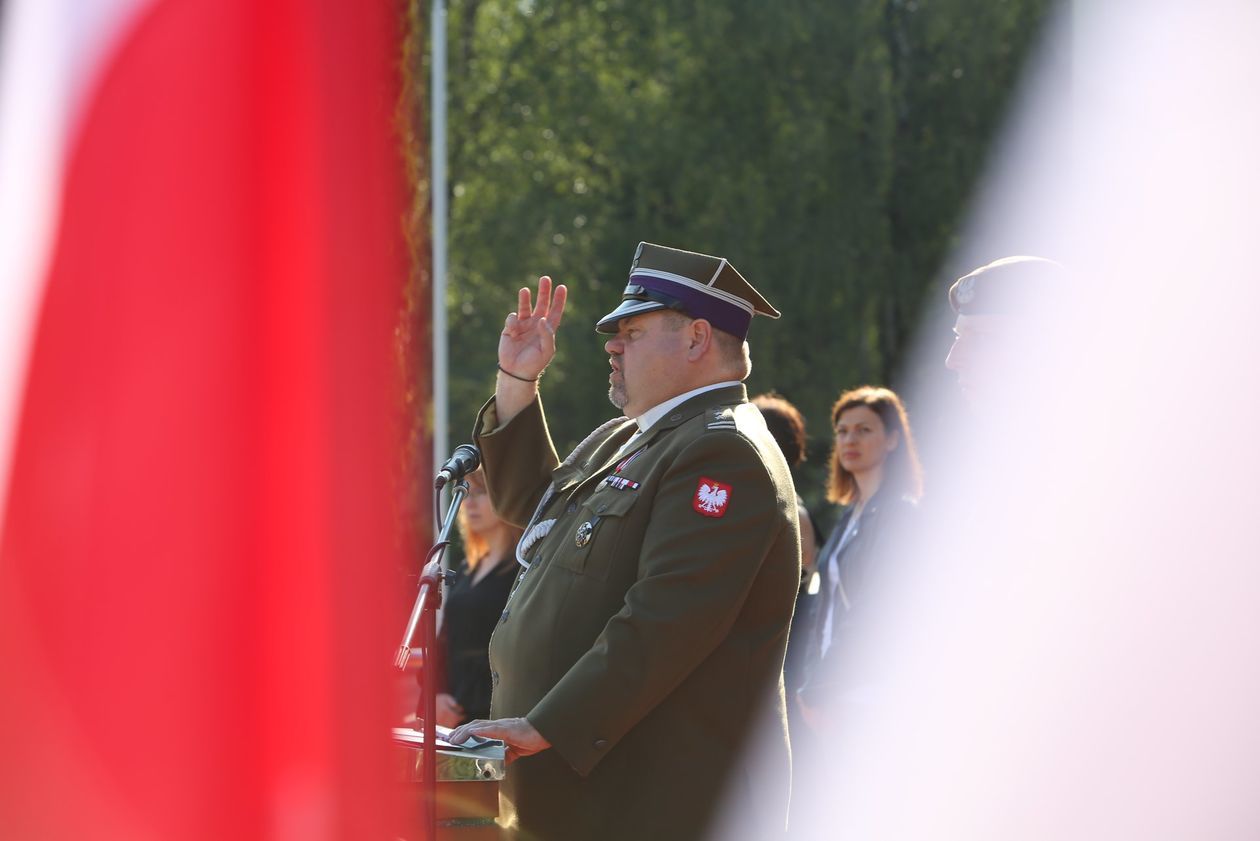  Przysięga wojskowa w 19. Lubelskiej Brygadzie Zmechanizowanej (zdjęcie 1) - Autor: Piotr Michalski