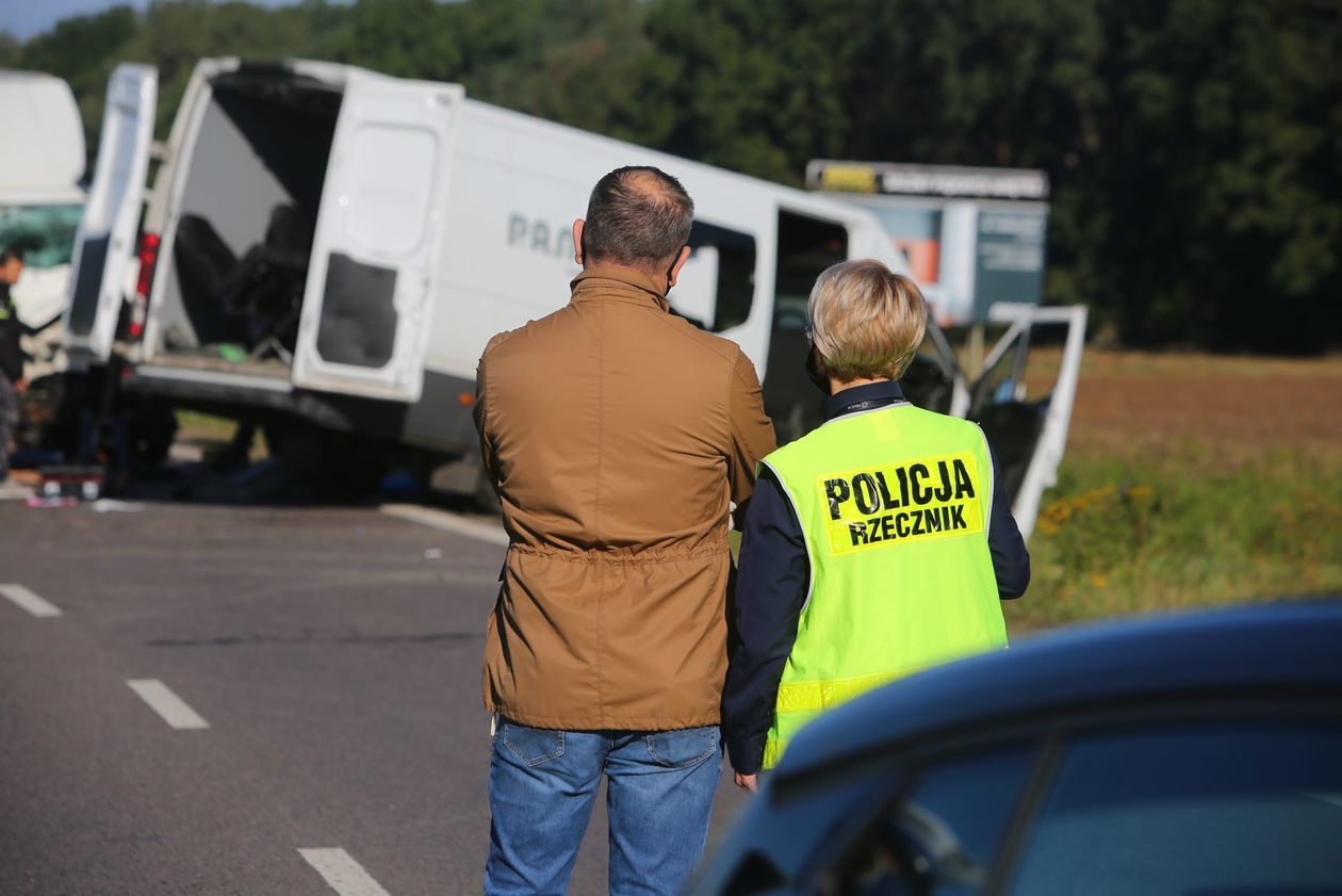  Śmiertelny wypadek w Świdniku. Zderzenie dwóch busów (zdjęcie 1) - Autor: Piotr Michalski