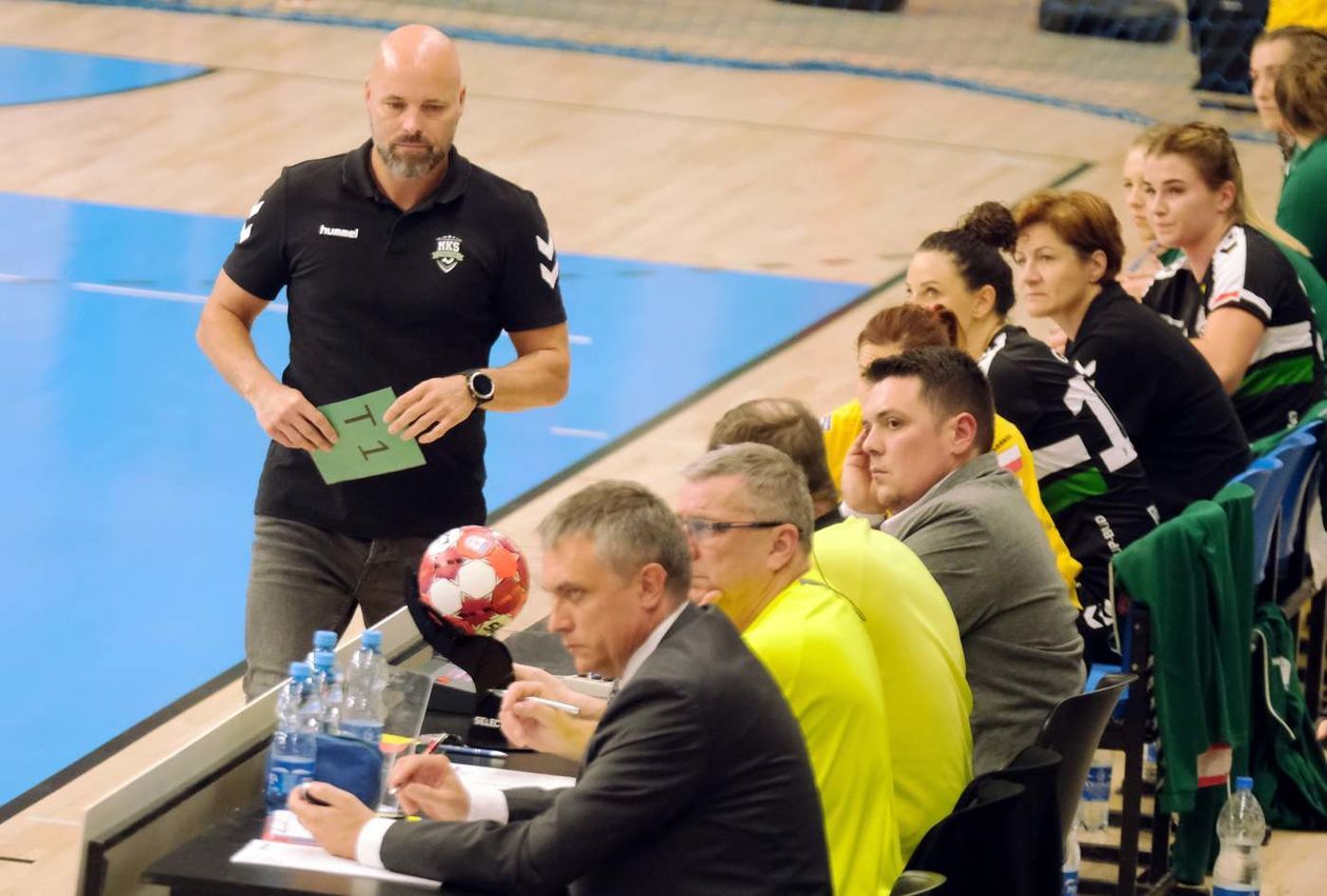  MKS Perła – Piotrcovia 28:26 (zdjęcie 1) - Autor: Maciej Kaczanowski
