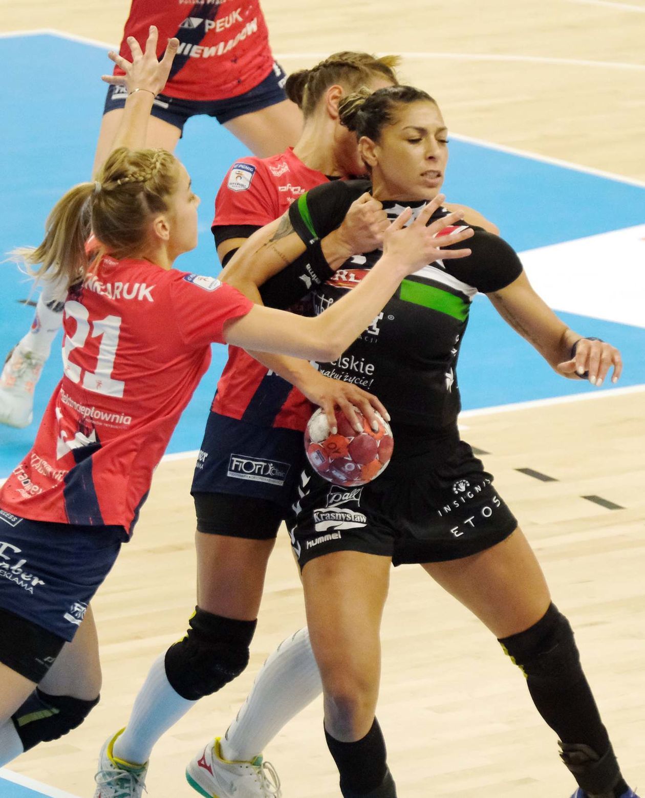  MKS Perła – Piotrcovia 28:26 (zdjęcie 1) - Autor: Maciej Kaczanowski