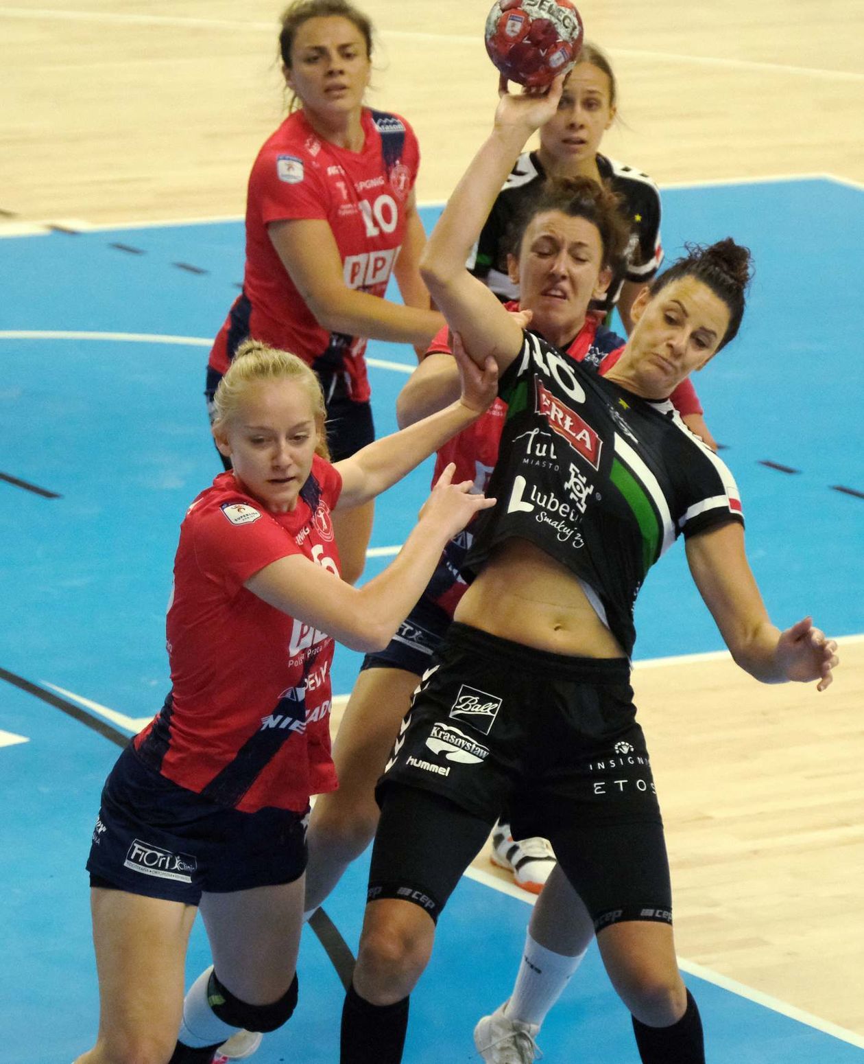 MKS Perła – Piotrcovia 28:26 (zdjęcie 1) - Autor: Maciej Kaczanowski