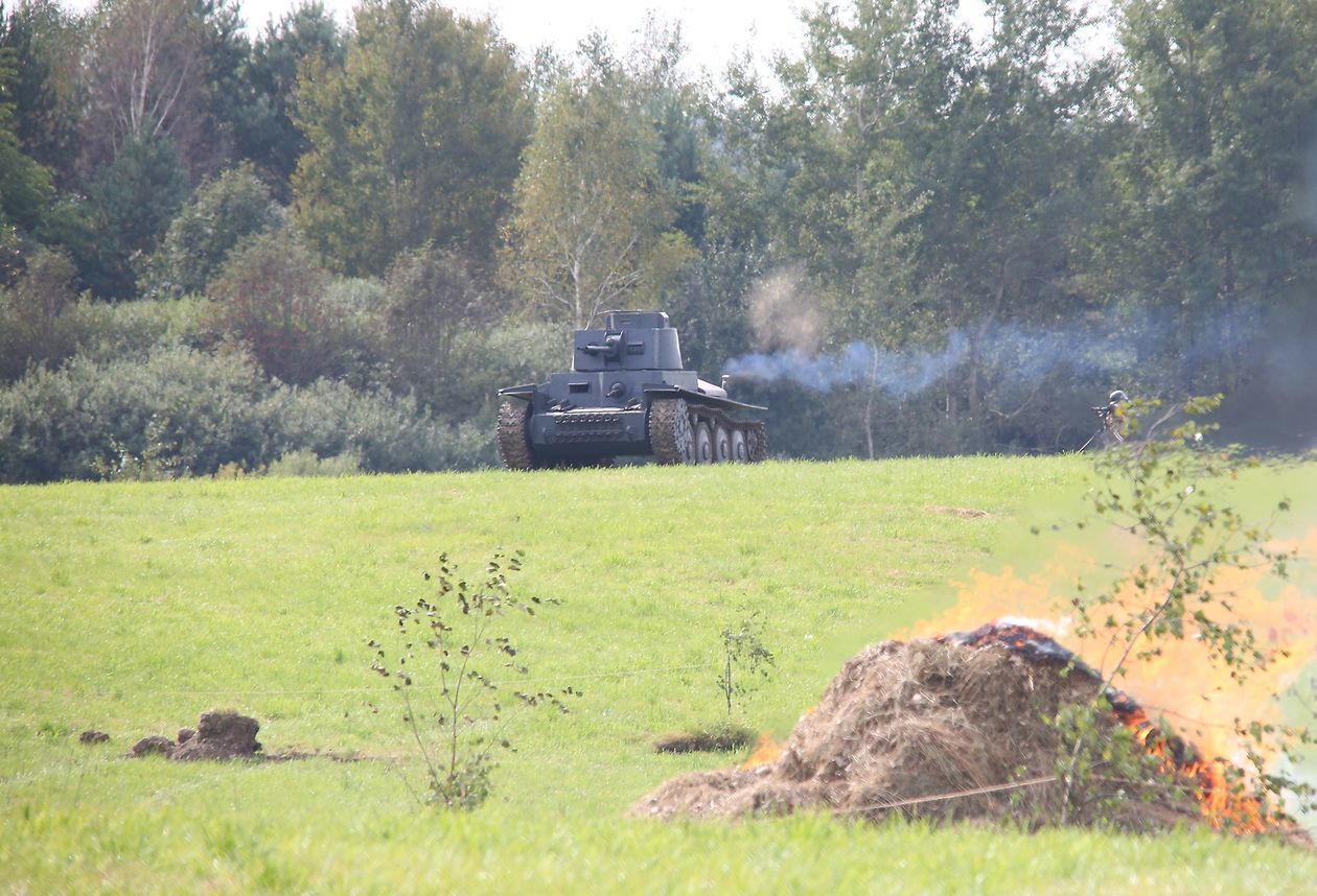  Rekonstrukcja bitwy pod Tomaszowem Lubelskim (zdjęcie 1) - Autor: Piotr Michalski