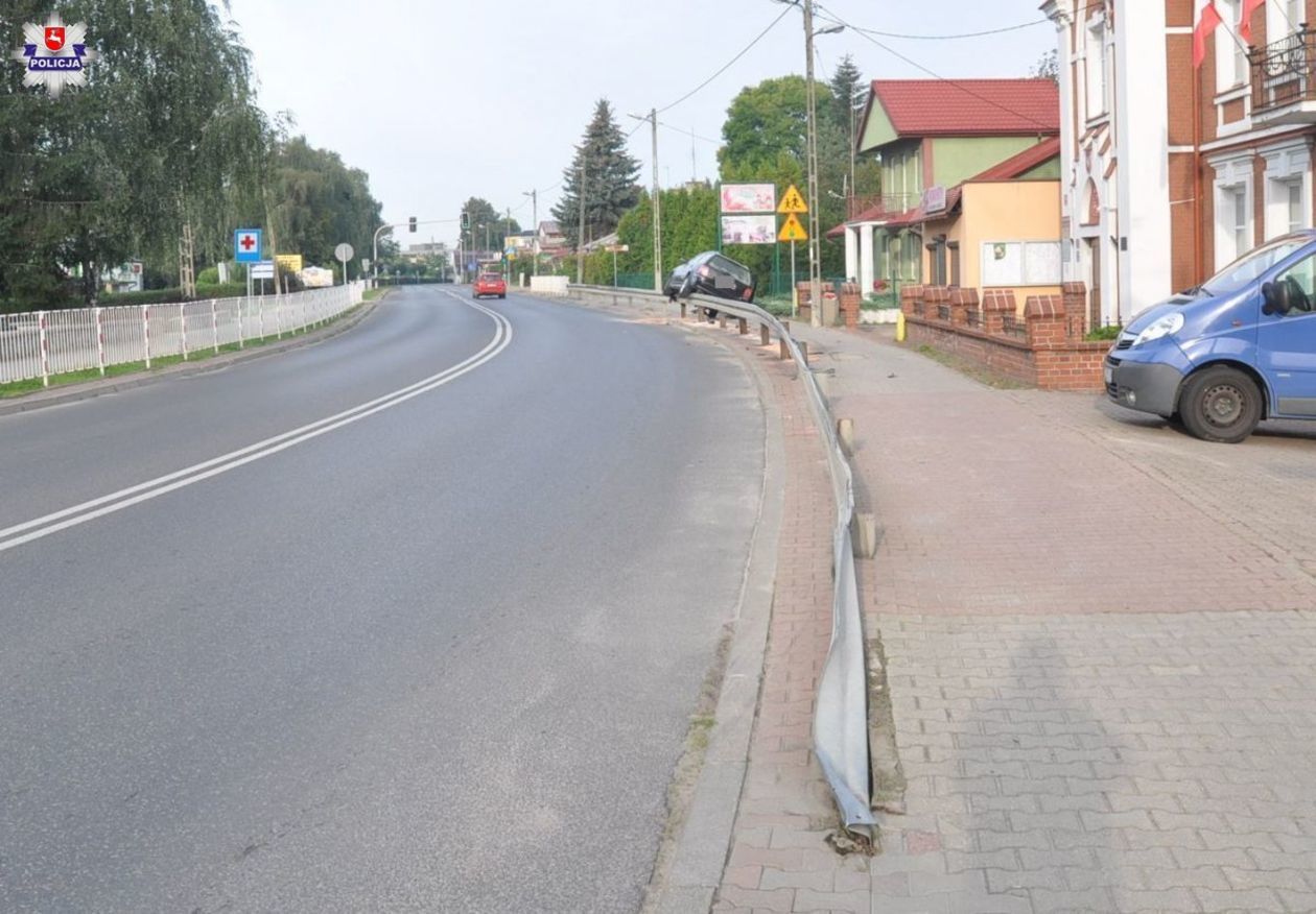  Wypadek w Kurowie (zdjęcie 1) - Autor: Policja