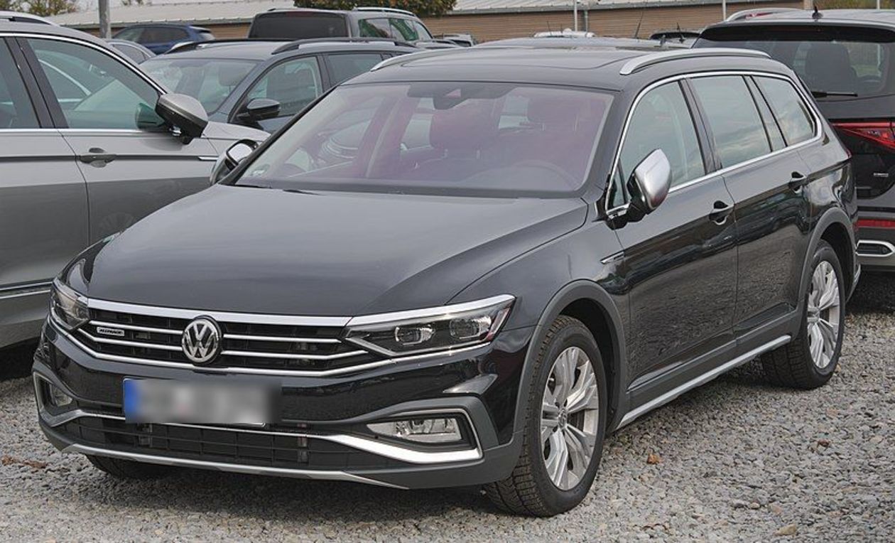  <p><strong>Miejsce 8.</strong></p>
<p>Volkswagen Passat</p>
<p>2019 - 931</p>
<p>2020 - 592</p>