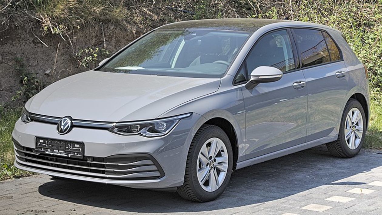  <p><strong>Miejsce 6.</strong></p>
<p>Volkswagen Golf</p>
<p>2019 - 1050</p>
<p>2020 - 736</p>